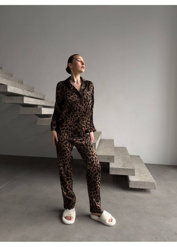 Коричневая женская пижама леопардовая брюки и рубашка. No Brand
