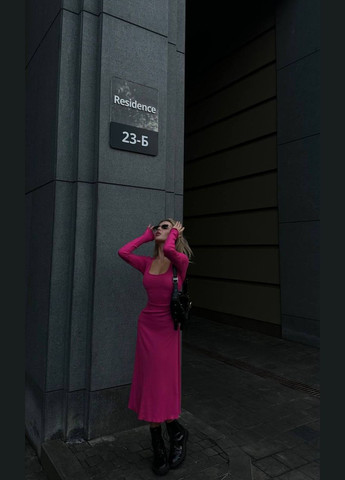 Розовое повседневный, праздничный, вечернее женское розовое длинное базовое платье в рубчик с длинным рукавом и шуровкой на спине. No Brand однотонное