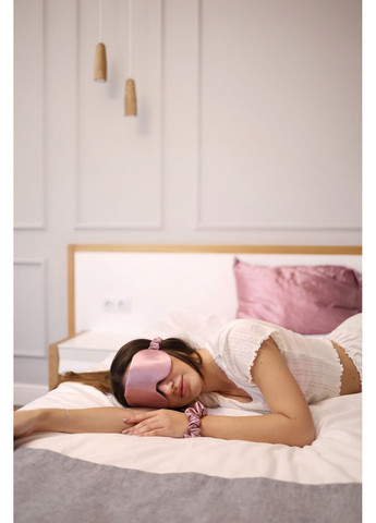 Шёлковый набор Silk Moon (маска для сна, резинка для волос, наволочка) HYGG (370367318)