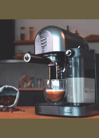 Кофеварка Cumbia Instantccino 20 Chic Serie Nera Cecotec (306745935)