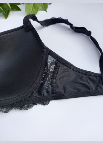 Чёрный симпатичный женский бюстик с кружевами и пуш-ап 7457 натурана Naturana полиамид