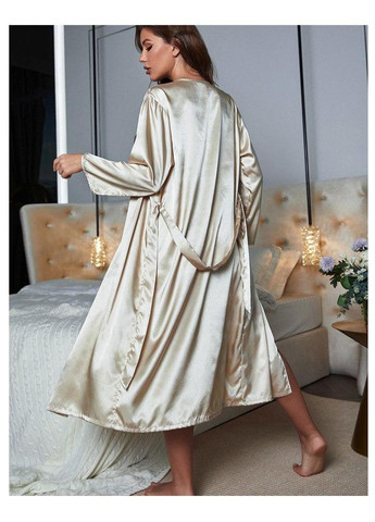 Біла всесезон піжамний комплект celebrations атласний халат + сорочка. бретелі регулюються. No Brand