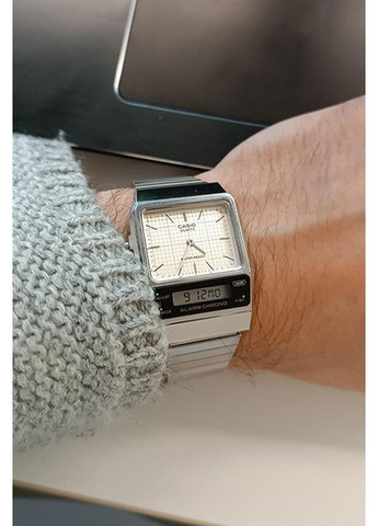 Наручний годинник AQ-800E-7A Casio (342717483)