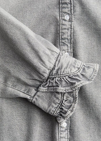 Серая джинсовая рубашка однотонная H&M
