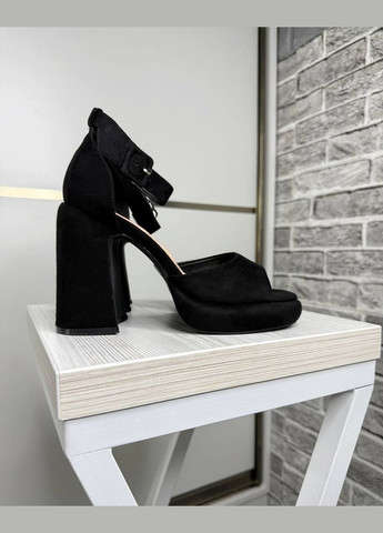 Жіночі чорні замшеві босоніжки на зручному підборі та платформі No Brand (333835049)