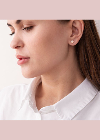 Золотые серьги-пусеты Сияние (синт. опал) 6 мм с05472 Oniks (264024505)