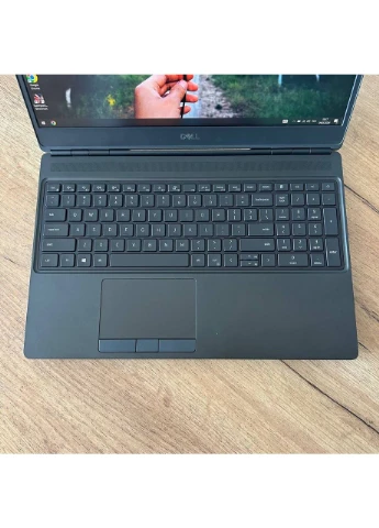 Мобильная рабочая станция Б-класс Precision 7550 / 15.6" (1920x1080) IPS / intel Core i9-10885H (8 (16) ядер по 2.4 - 5.3 GHz) / Dell (398138718)