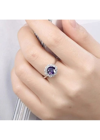 Срібляста жіноча каблучка з великим круглим фіолетовим каменем 19 AurumLux043 Liresmina Jewelry (358526111)