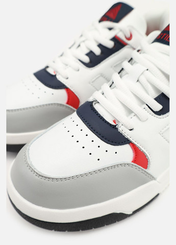 Белые кеды на плоской подошве мужские цвет белый цб-00273207 Stilli