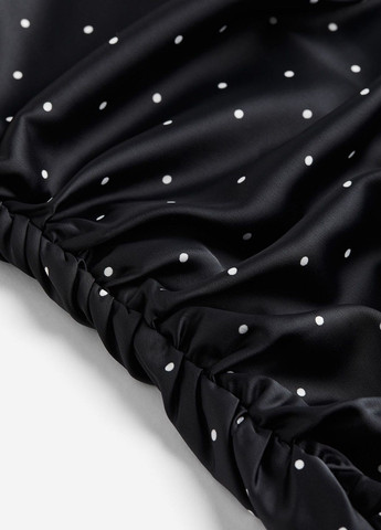 Черное деловое платье H&M в горошек