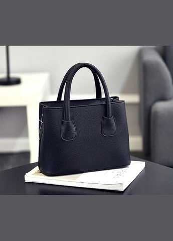 Женская мини сумочка с брелком мишкой No Brand (298997650)
