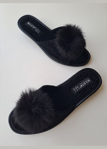 Черные женские тапочки Белста на низком каблуке с помпонами - фото