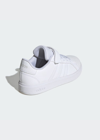 Белые всесезонные кроссовки grand court 2.0 kids adidas