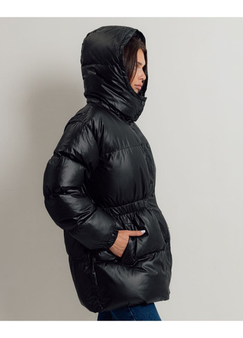 Черная зимняя куртка зимняя с затяжками H