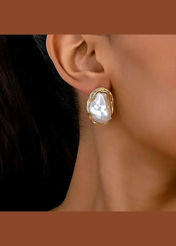 Сережки с большой бусиной Барокко No Brand (331621026)