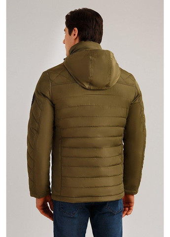 Оливкова (хакі) демісезонна куртка b19-22002-900 Finn Flare