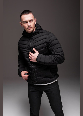 Чорна демісезонна базова стьогана куртка на весну Vakko