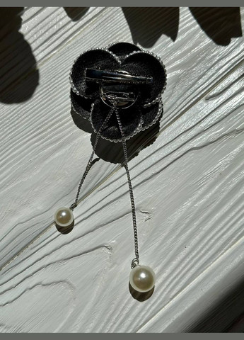 Брошь женская в виде цветка материал твид с подвесками и жемчугом. Xuping Jewelry (330618942)