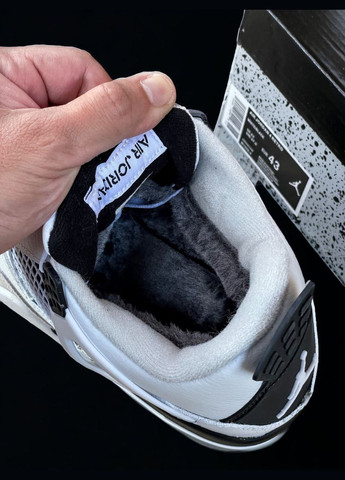 Кроссовки зимние женские и мужские Nike Air Jordan 4 winter beige white fur | Найк Аир Джордан 4 бежевые белые с мехом No Brand бежевые зима (308072584)