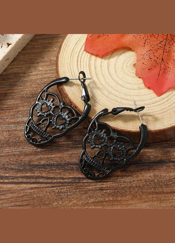Серьги с черепом черный череп No Brand (339104054)