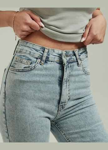 Джинсы женские светло-голубые Dilvin - (294817142)