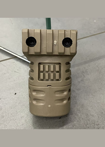 Рукоятка передня коротка TACTICAL (DLG-117-beige),, з відсіком, з планкою Пікатінні DLG Tactical (362602007)