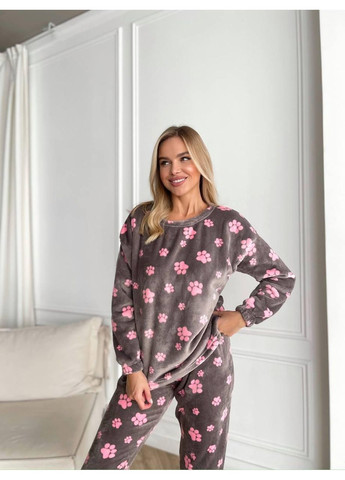 Коричневая зимняя женская теплая пижама b-006 велсофт турция, принт лапки 50-52 Sofia