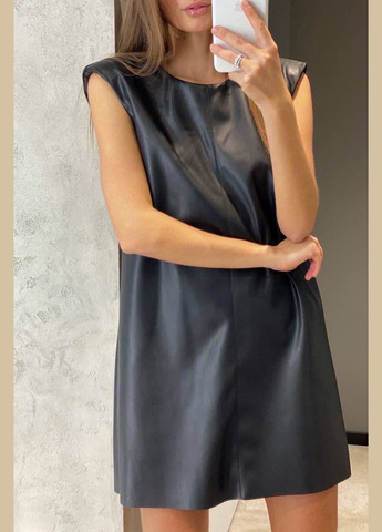 Чорна джинсова сукня жіноча з еко шкіри чорного кольору а-силует Let's Shop однотонна