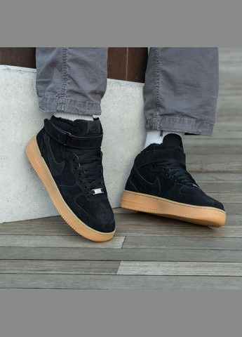 Черные зимние кроссовки зимние мужские и женские nike air force 1 winter black brown fur | найк аир форс 1 высокие черные коричневые с мехом No Brand