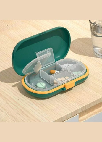 Таблетница с делителем для таблеток на 4 ячейки Cutter box, зеленая No Brand (294206249)