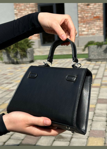 Жіноча сумка 032 крос-боді на ремінці No Brand (344446736)