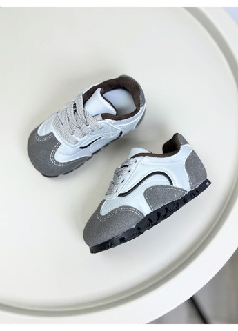 Сірі всесезонні кросівки дитячі сірі 1594 No Brand