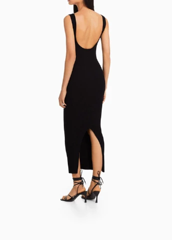 Черное вязаные платья Bershka