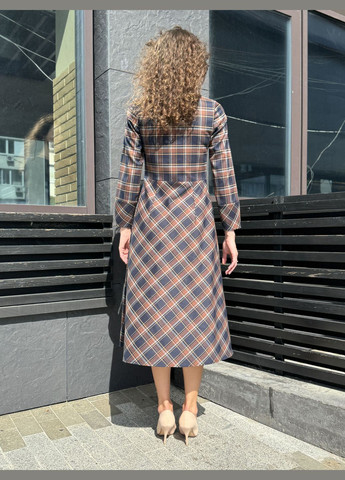 Комбінована сукня в клітку з розкльошеною спідницею з розрізом 5798 синьо-коричнева Cat Orange