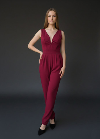 Комбинезон на шлейках женский брючный с фигурным декольте No Brand комбинезон-брюки однотонный бордовый кэжуал полиэстер
