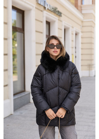 Черная зимняя куртка MN