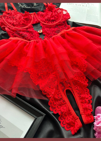 Червоний жіночий комплект нижньої білизни з відкритим доступомжіночий комплект нижньої білизни з відкритим доступом Simply sexy