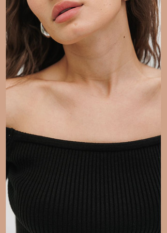 Жіноча в'язана футболка з відкритими плечима Arjen - (294907363)