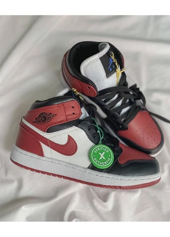 Чорні літні кросівки nike air jordan 1 retro mid se black dark beetroot найк аір джордан No Brand