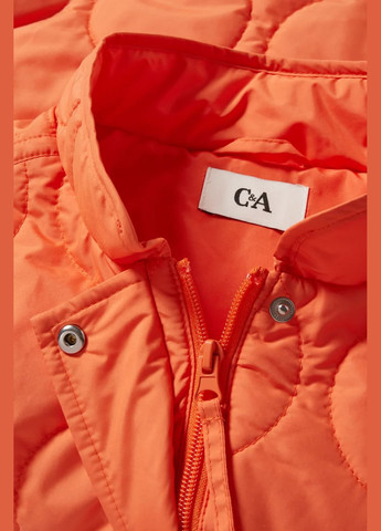 Оранжевая демисезонная стеганая куртка C&A