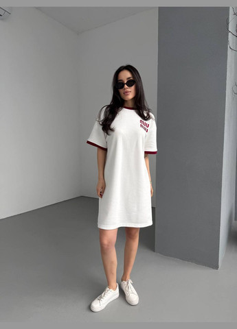 Молочна повсякденний сукня-футболка в стилі оверсайз сукня-футболка MonCher