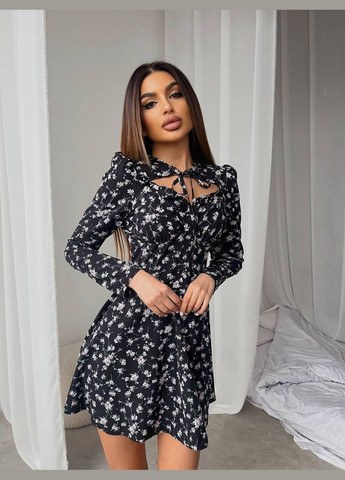 Черное кэжуал мини платье в цветочный принт Adelante с цветочным принтом