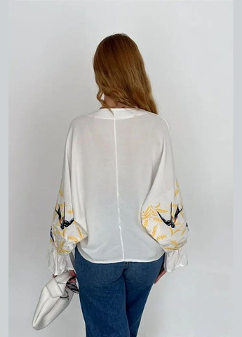 Біла блузка з вишивкою ластівки ESQ асиметрична, вільна бавовна (322070115)