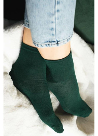Темно-зелёные носки женские из шерсти мериноса 130 merino wool Steven (349499782)