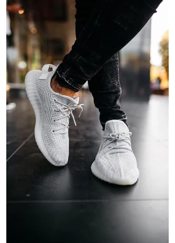 Цветные летние кроссовки adidas yeezy boost 350 v2 static full reflective адидас изи буст No Brand