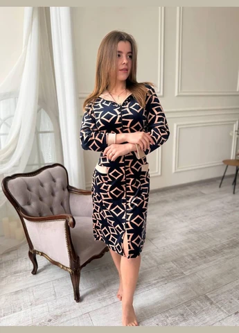 Велюровый халат с капюшоном на замке с длинным рукавом Черный S/M (velur006-4) No Brand (323160731)