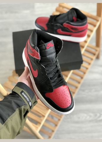 Чорні всесезон кросівки чоловічі і жіночі nike air jordan retro 1 black red | найк аір джордан 1 ретро чорно-червоні No Brand