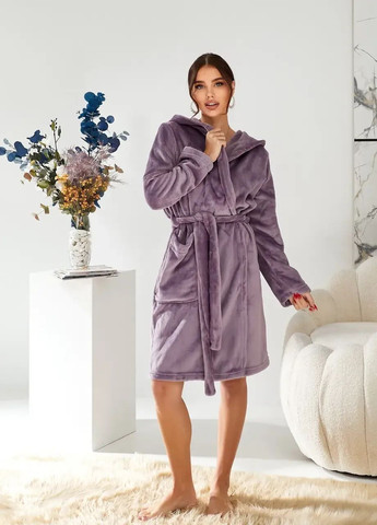 Женский махровый халат средней длины с капюшоном цвет сиреневый (фреза) Fabrika (363189843)