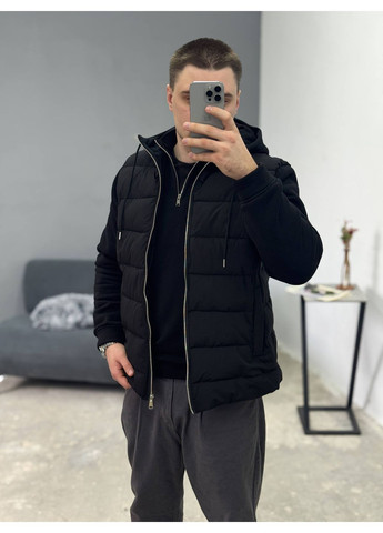 Чорна демісезонна куртка з трикотажними рукавами та капюшоном Україна