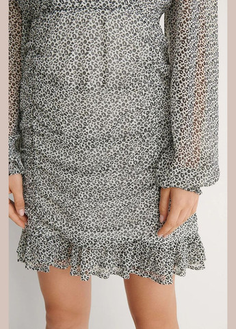 Білий сукня демісезон,білий в чорний візерунок, NA-KD